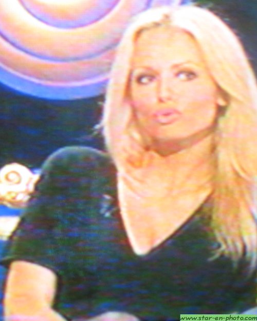 La belle bouche d'Adriana Karembeu